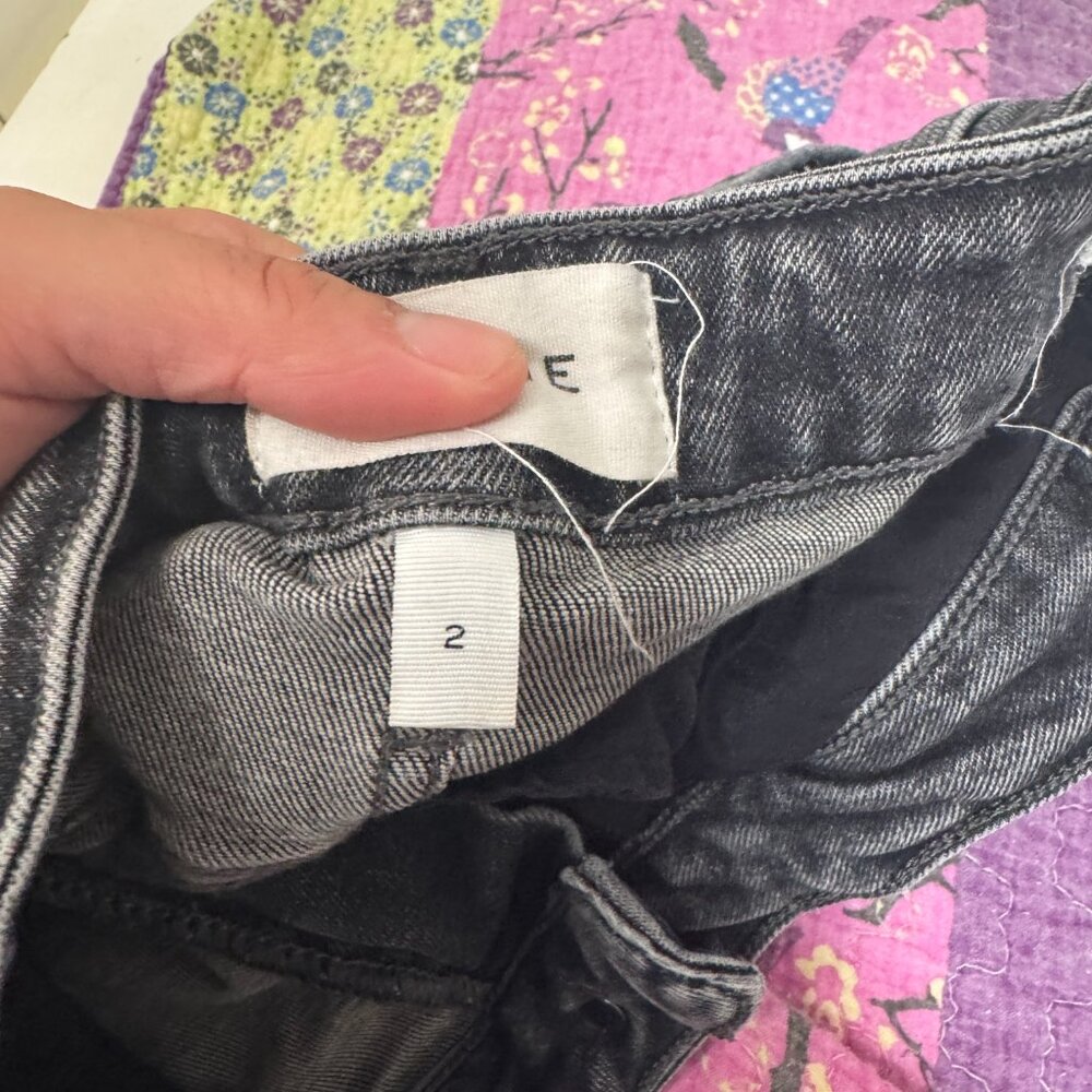 Frame Jeans Le One Crop Mini Boot in Faded Black Hughes Size 2 Raw Frayed Hem - Picture 6 of 8